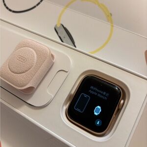 Apple Watch Series 5 rose gold